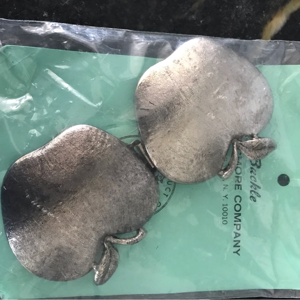 Jacmore Company vintage fashion buckles - Picture 2 of 5